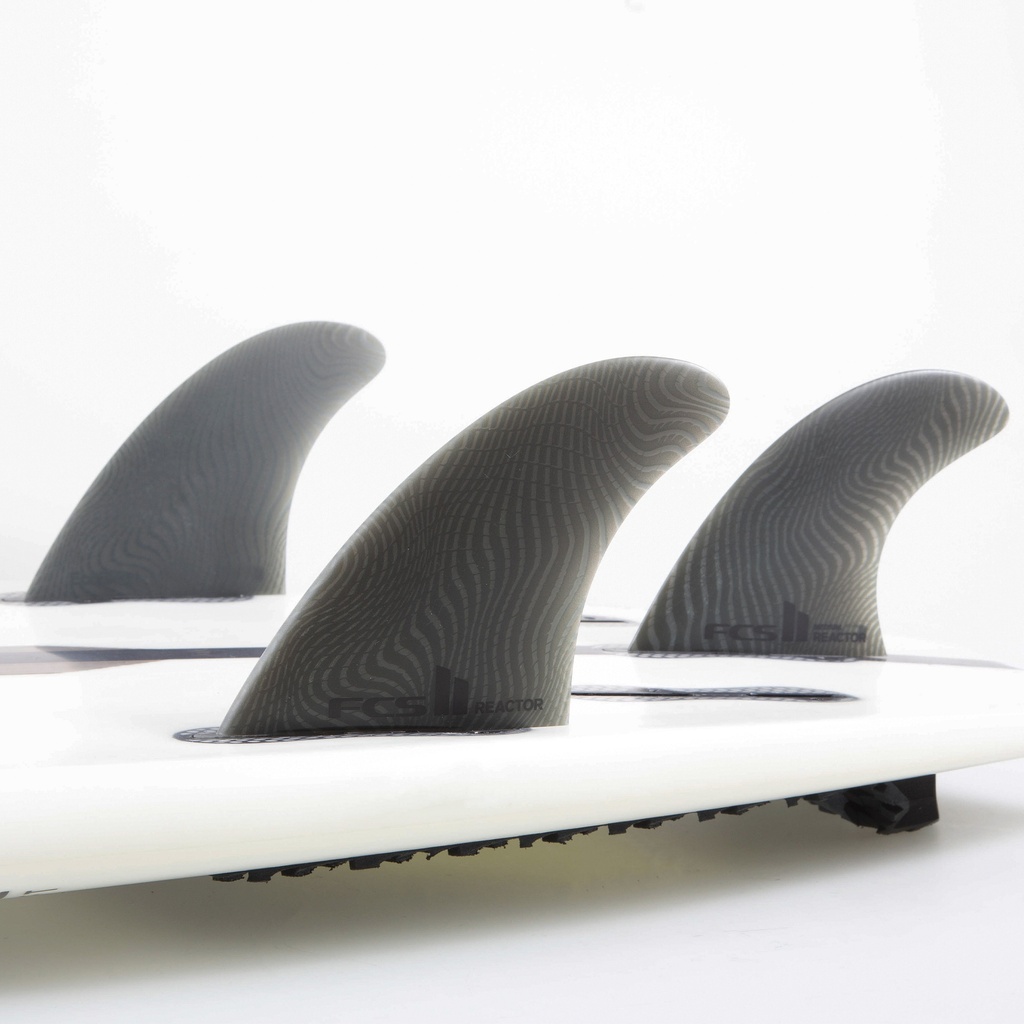 FCS II REACTOR NEO GLASS MEDIUM ASH TRI FINS