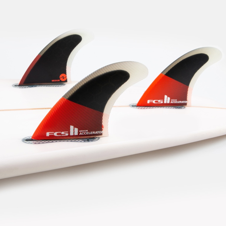 FCS II ACCELERATOR PC SMALL RED/BLACK TRI RETAIL FINS